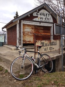 Col-de-la-Faucille-old-sign